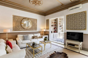 HoHomes - Centric Design Apartment